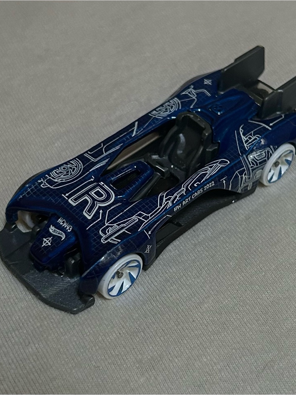 Hot Wheels HW Art Cars Electro Silhouette 1:64 Scale Diecast Car